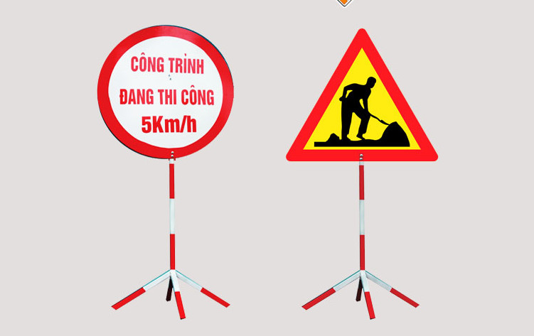 Biển cảnh báo nguy hiểm công trường